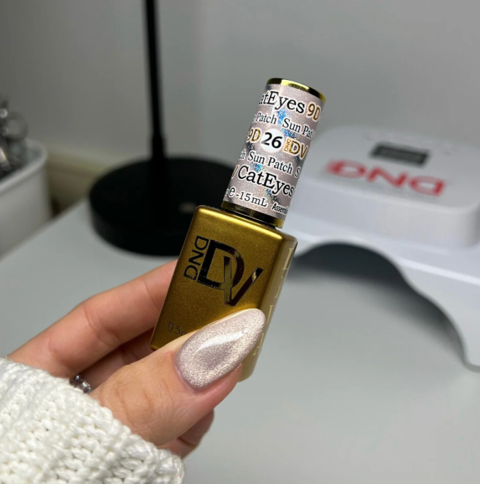 DND CAT EYE GEL #26