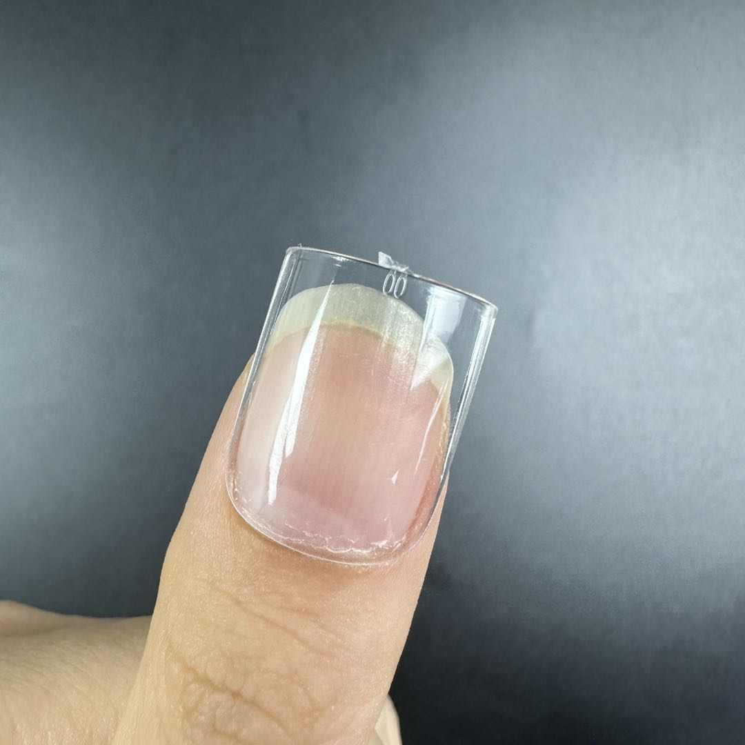 A.G.A FULL COVER XS SQUARE TIPS (CLEAR)