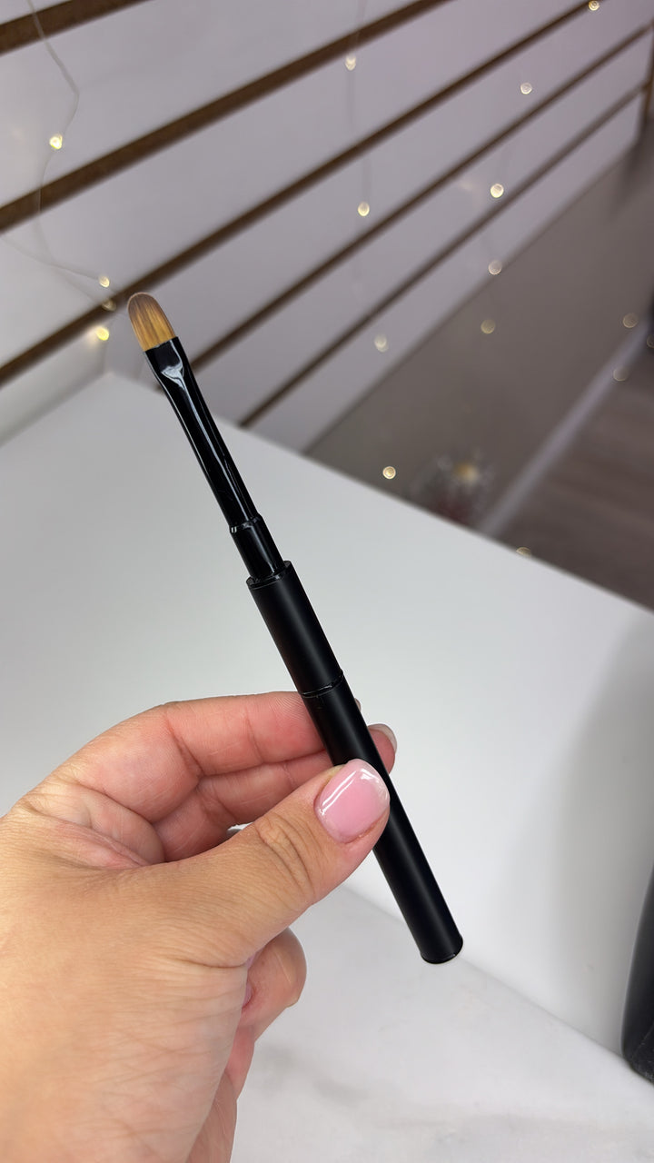 DOUBLE ENDED GEL BRUSH + SPATULA MATTE BLACK