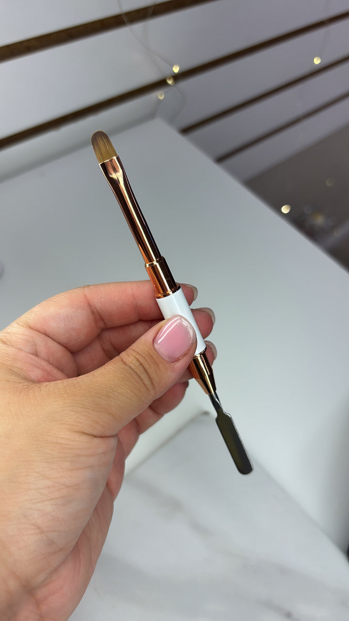 DOUBLE ENDED WHITE GEL BRUSH + SPATULA