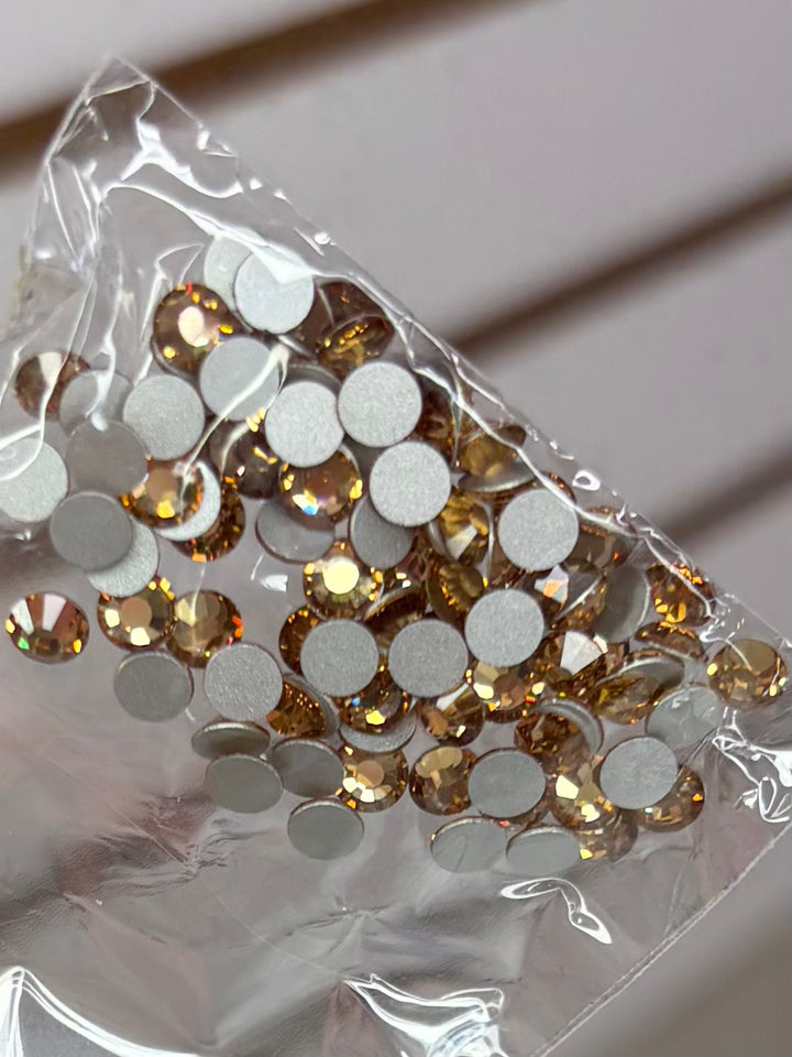 PRECIOSA CRYSTALS (LT COLORADO TOPAZ )