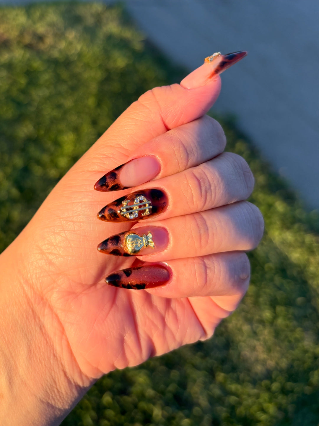 A.G.A FULL COVER NATURAL STILETTO MEDIUM TIPS