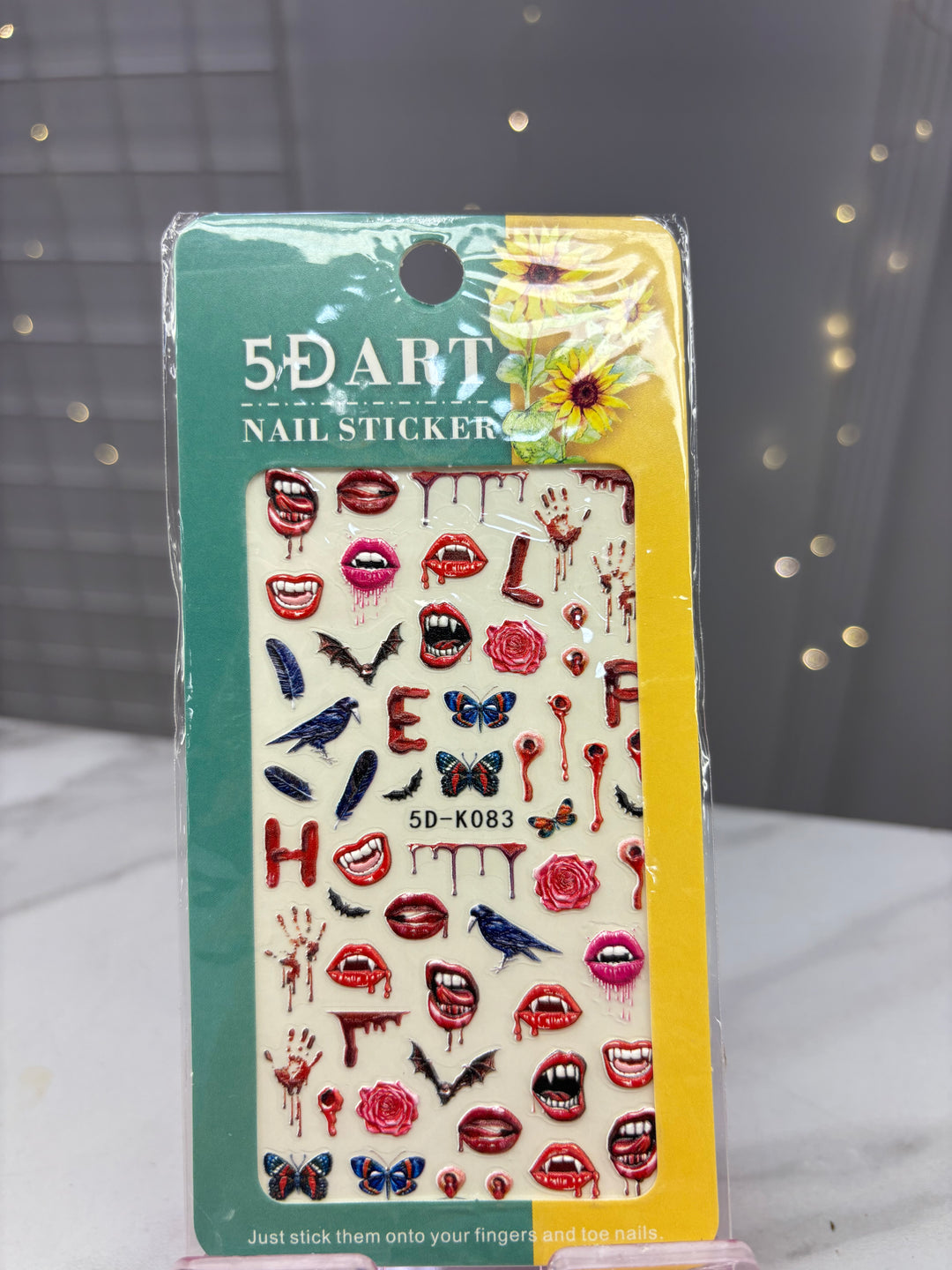 LIP HALLOWEEN NAIL STICKER
