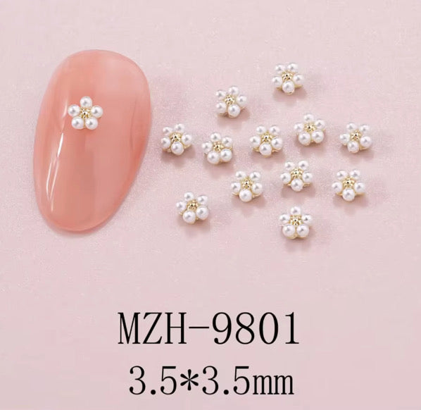 FLOWER NAIL CHARM