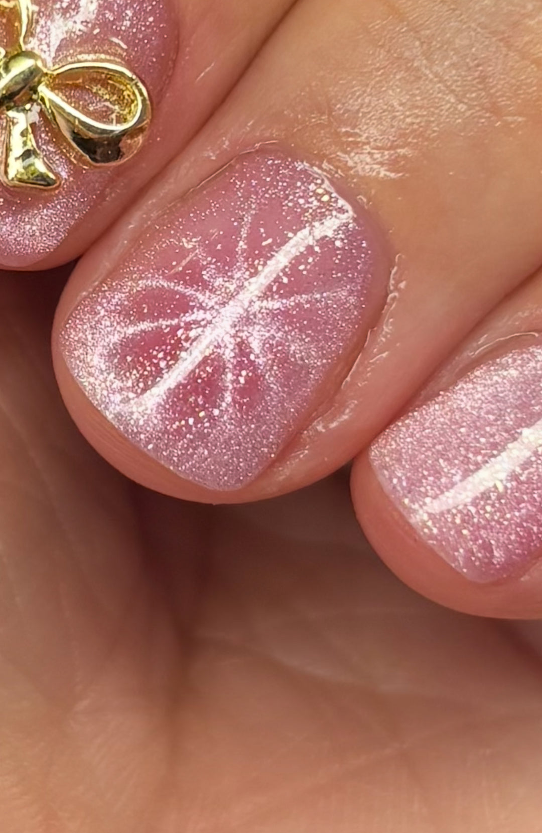 CAT EYE MAGNET ( FLOWER DESIGN )