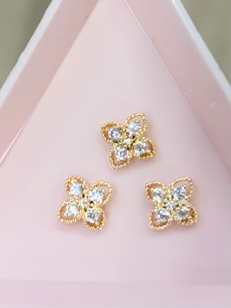 GOLD QUALITY NAIL CHARM