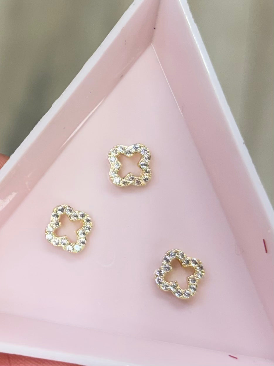 GOLD QUALITY NAIL CHARM