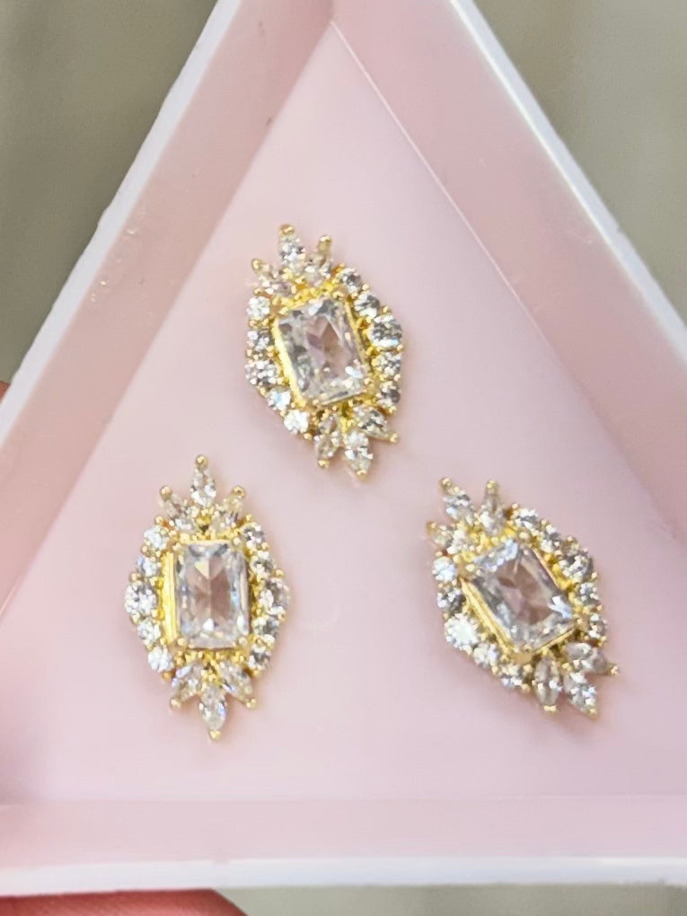 GOLD QUALITY NAIL CHARM
