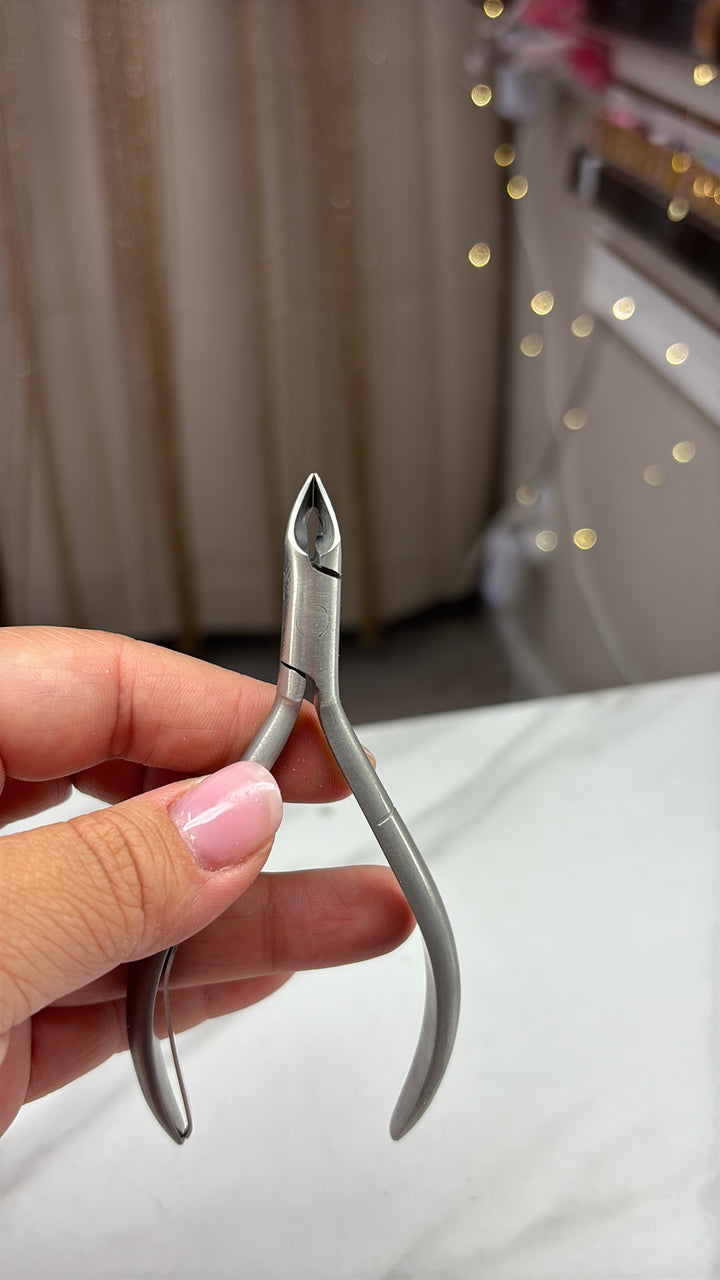 ANTHONE CUTICLE NIPPER ( NO.14 1/2 JAW )