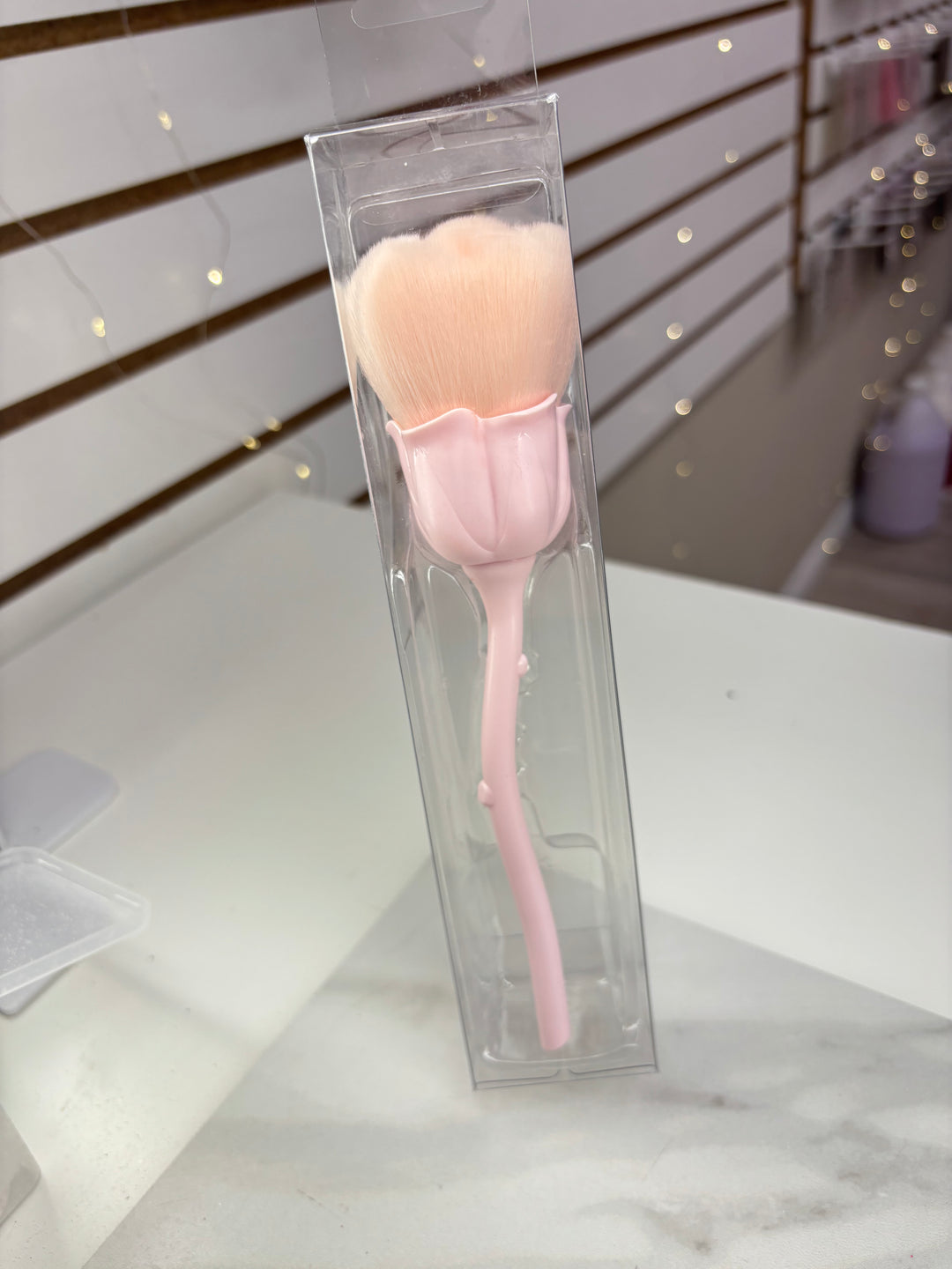 LIGHT ROSE DUST BRUSH
