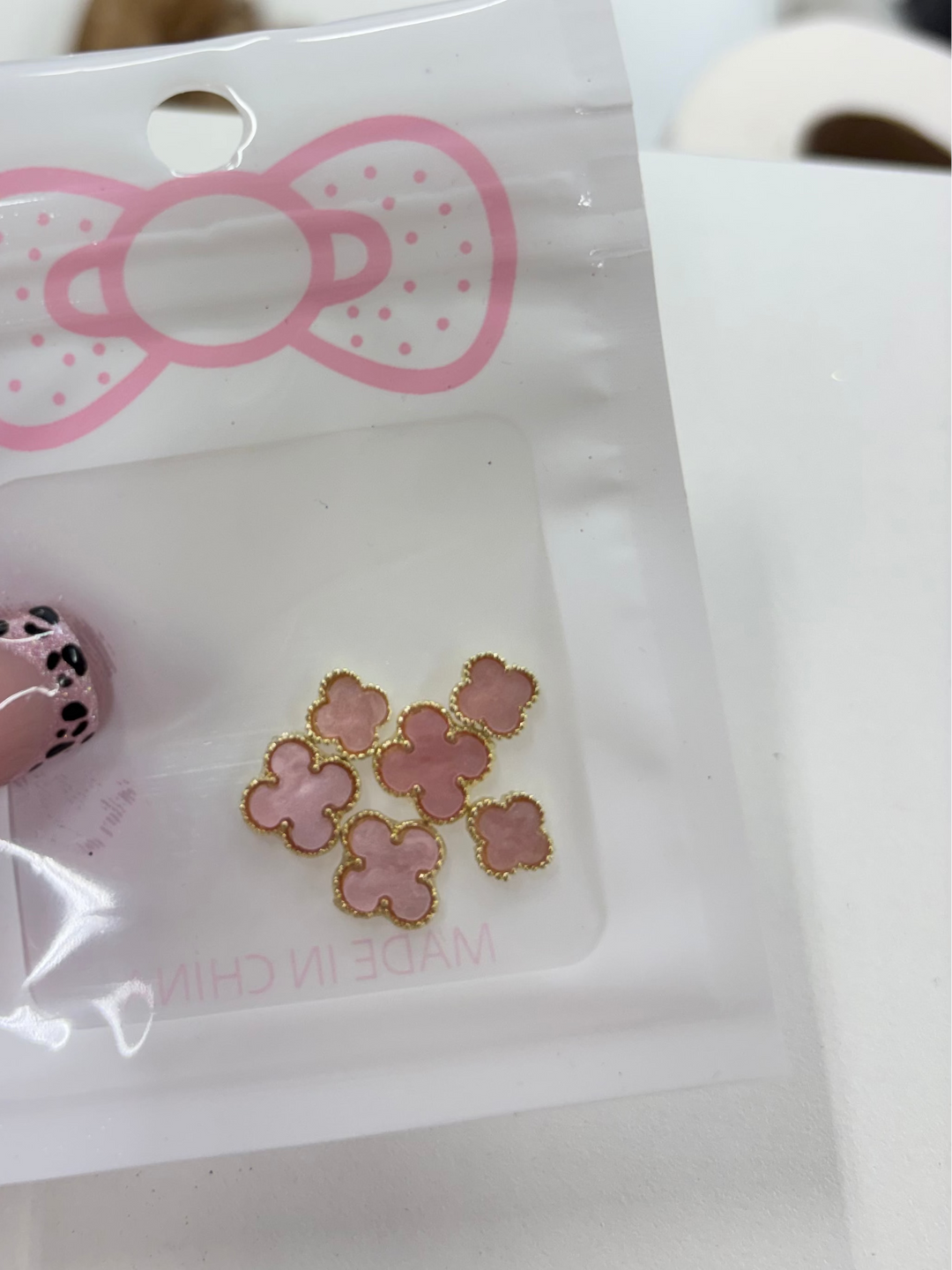 MONOGRAM FLOWER DESIGN