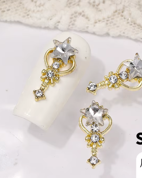 CLEAR AND GOLD STAR CHARM