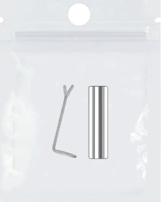 CAT EYE HEART MAGNET