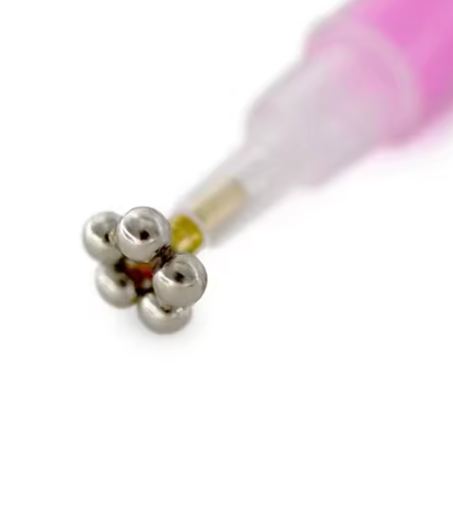 CAT EYE MAGNET ( FLOWER DESIGN )